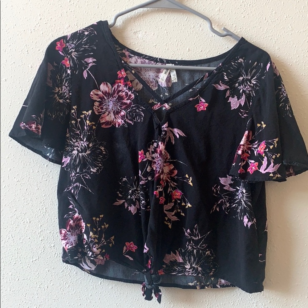 Cropped floral shirt